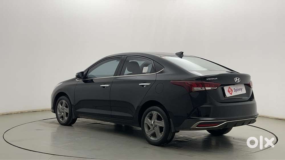 Hyundai Verna 1.5 Sx Ivt, 2022, Petrol