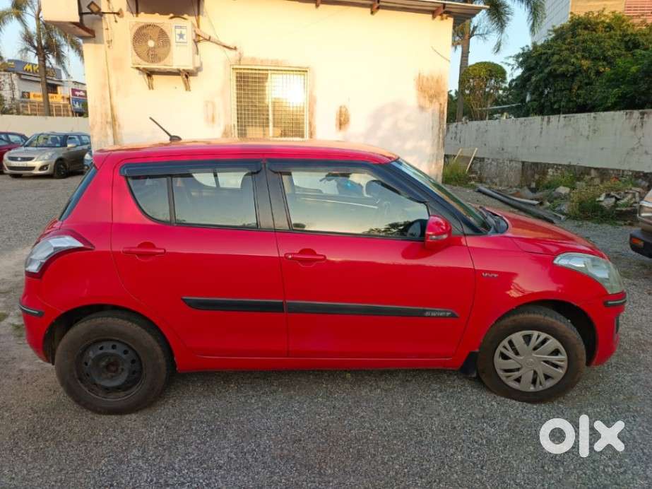 Maruti Suzuki Swift Vxi, 2015, Petrol