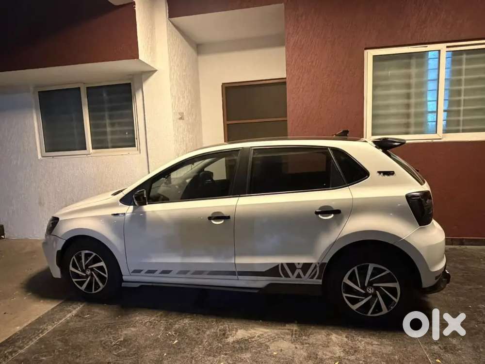 Volkswagen Polo 2017 ( Oct ) Year Car