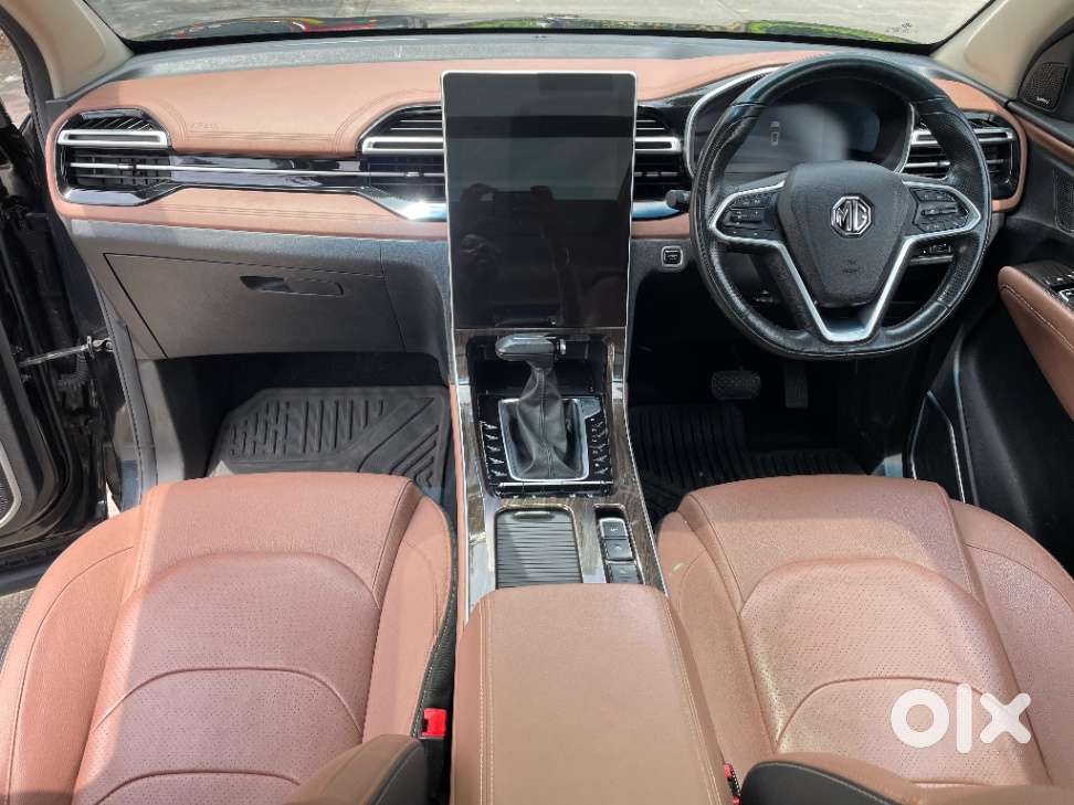 Mg Hector Plus Savvy Pro 1.5 Turbo Petrol Cvt 6 Str, 2023, Petrol