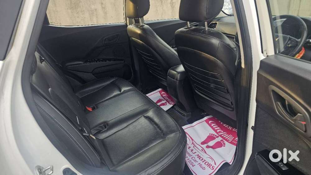 Mahindra Xuv400 Ev El Fast Charger Dt, 2023, Electric