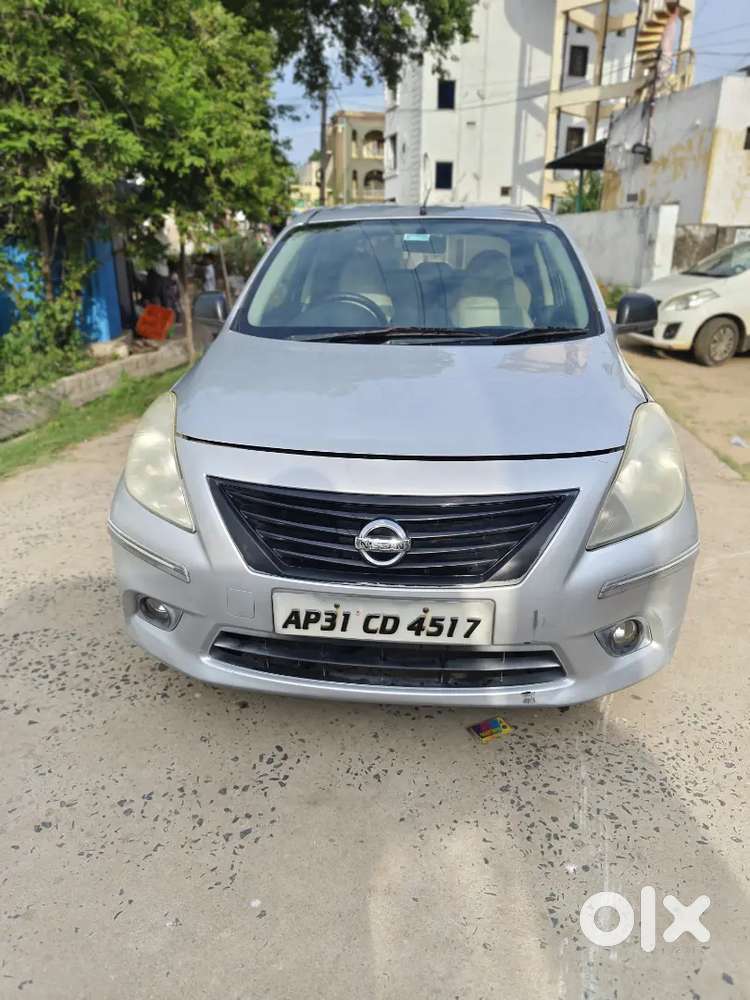 Nissan Sunny Petrol Car 2013