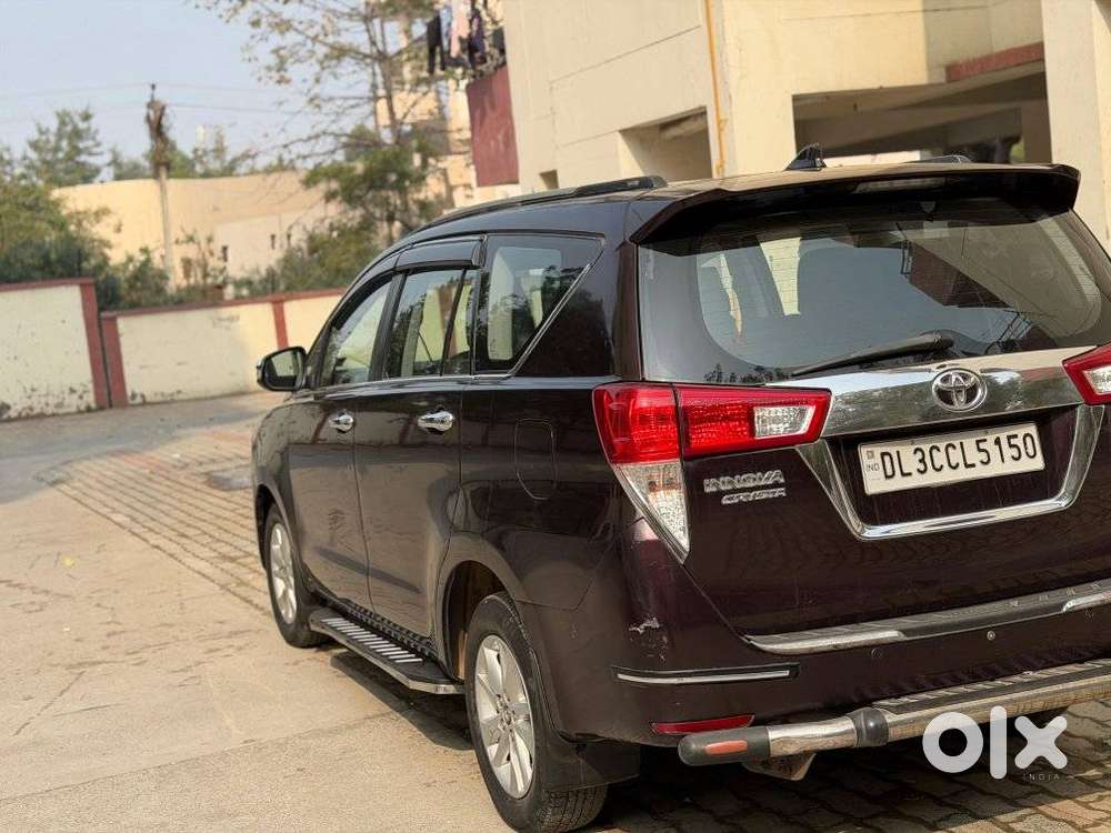 Toyota Innova Crysta 2.8 Gx At, 2017, Petrol