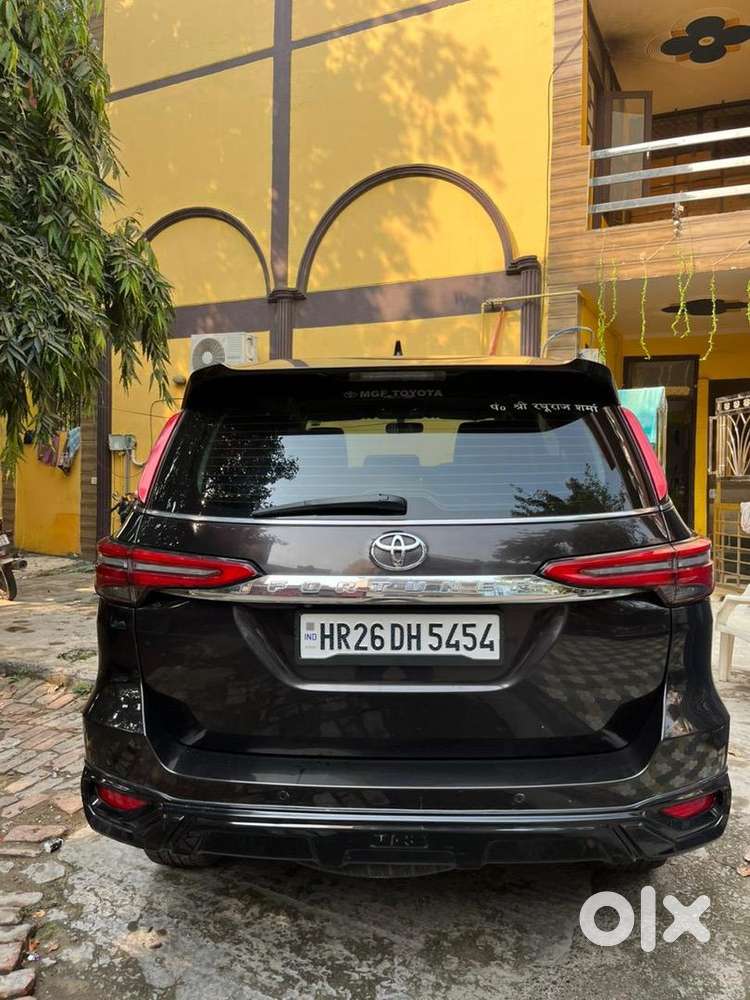 Toyota Fortuner 2017 Diesel 72000 Km Driven