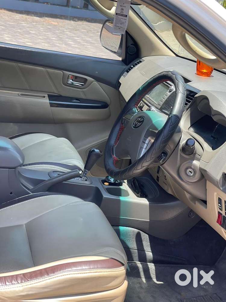 Toyota Fortuner 2013 Dec Diesel Well Maintained