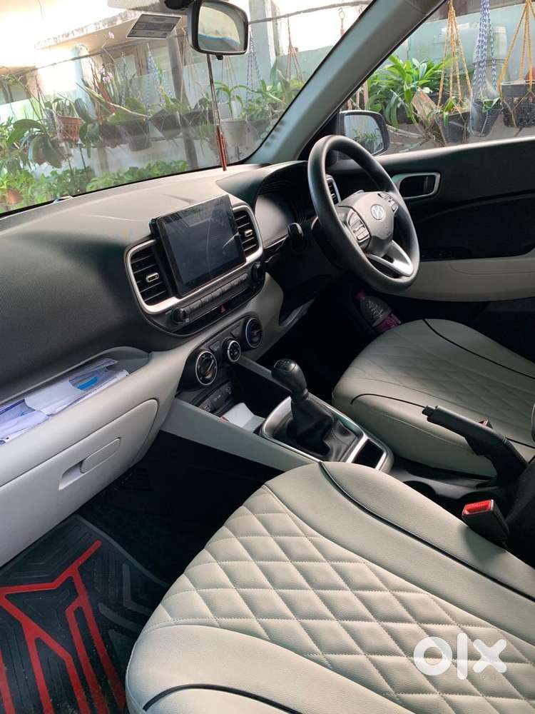 Hyundai Venue S(o) 1.2 Petrol Manual &ndash; December 2022 | 30,000 Km | 1st