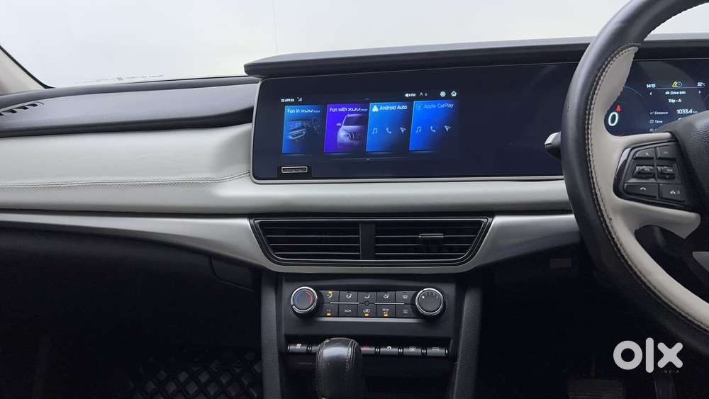 Mahindra Xuv700 2.2 Ax 5 Diesel At 7 Str, 2022, Diesel