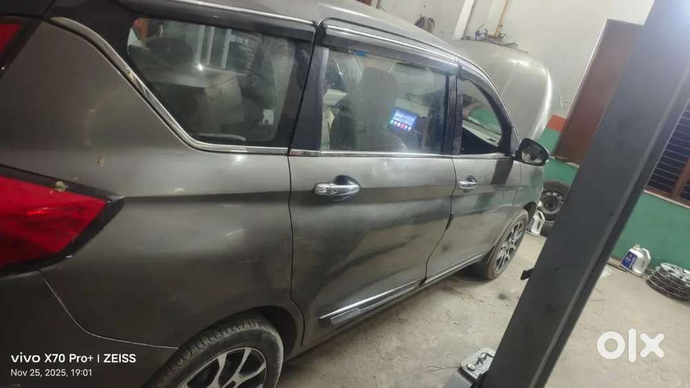 Maruti Suzuki Ertiga 2023 Cng & Hybrids 90000 Km Driven