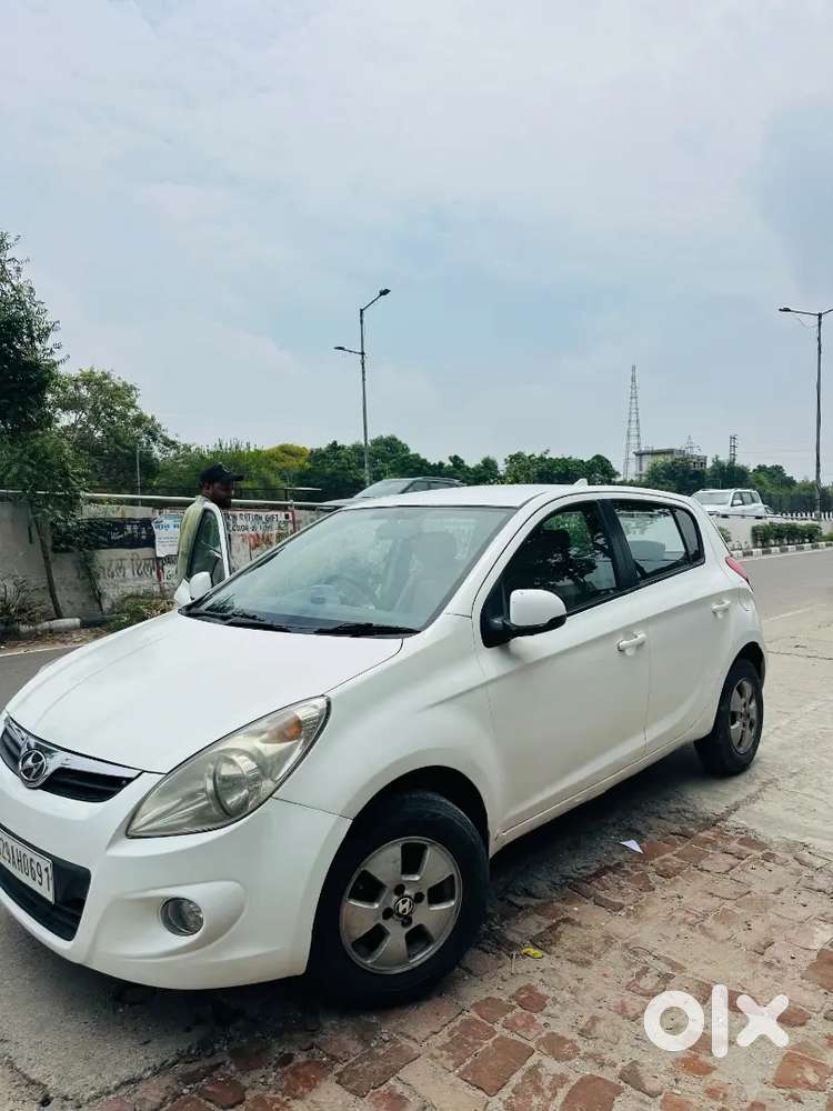 Hyundai I20 1.2 Asta 2010 Petrol