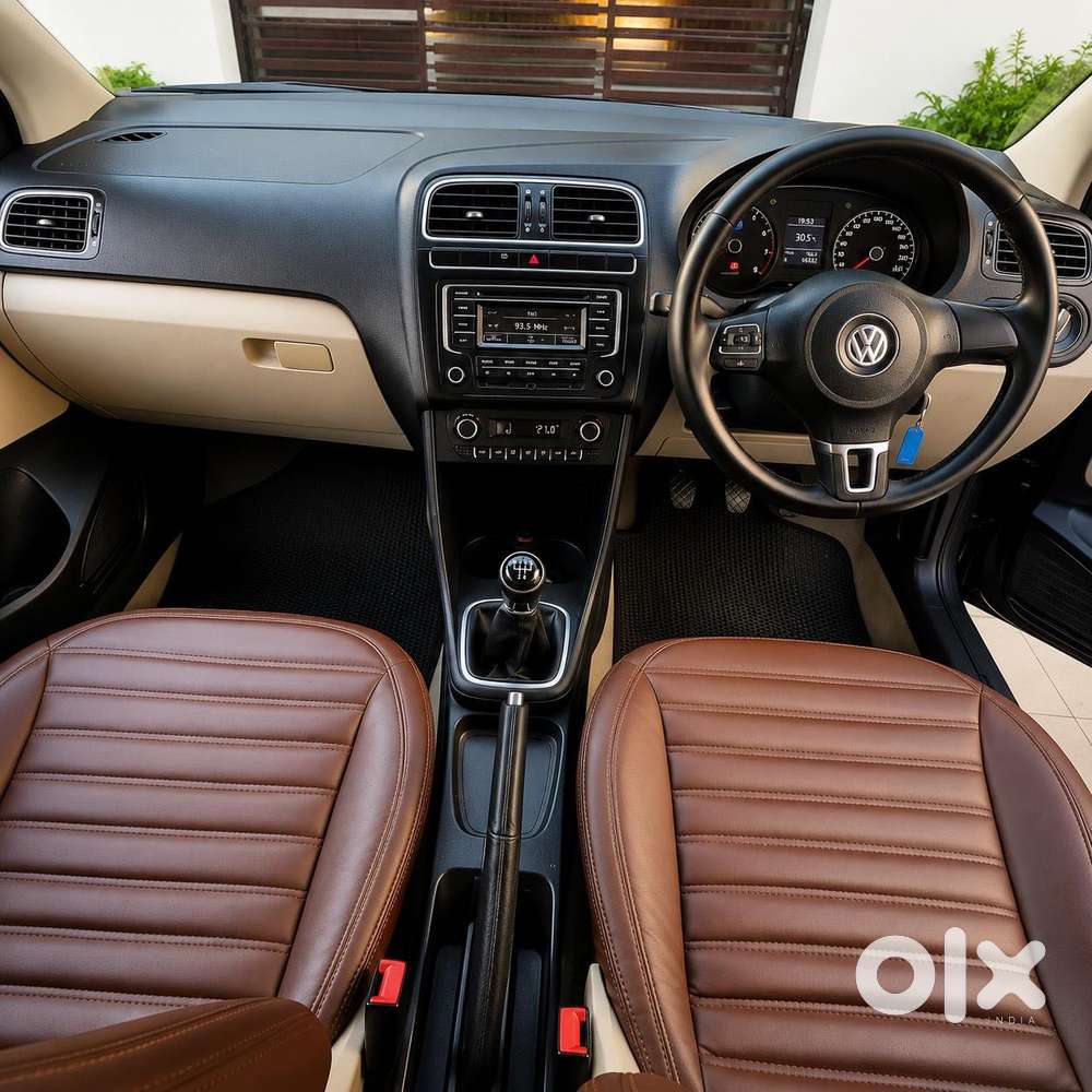 Volkswagen Polo Petrol Highline 1.6l, 2013, Petrol