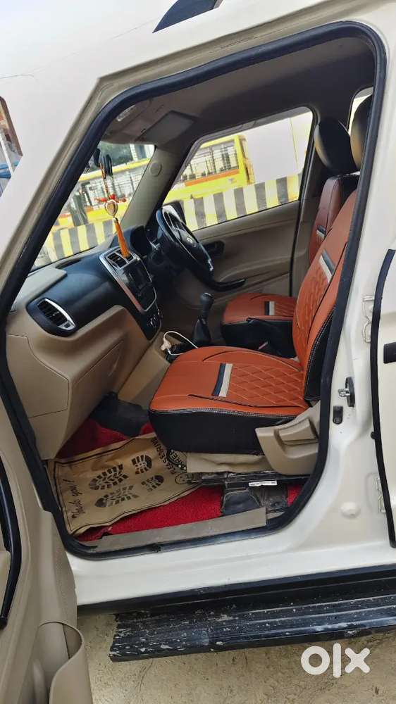 Mahindra Bolero Neo N8 (2021) Diesel गाड़ी बिक्री हेतु उपलब्ध है।
