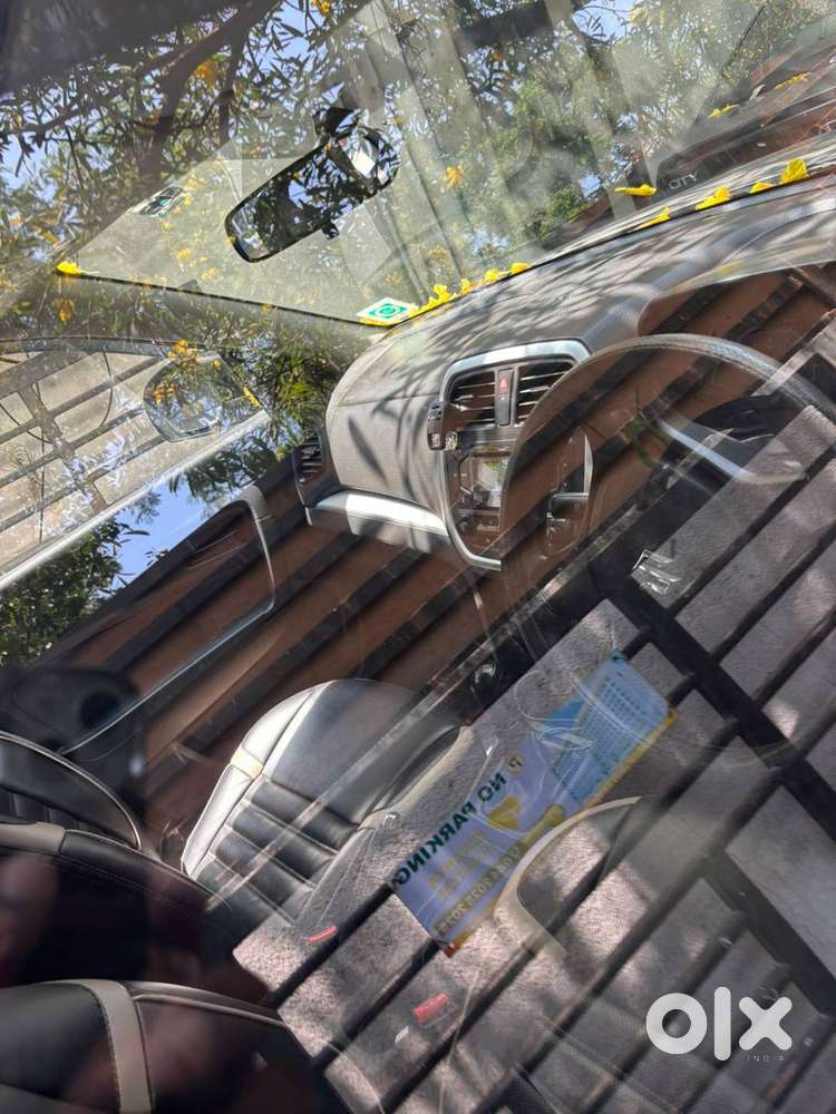 Maruti Brezza Lxi 2021