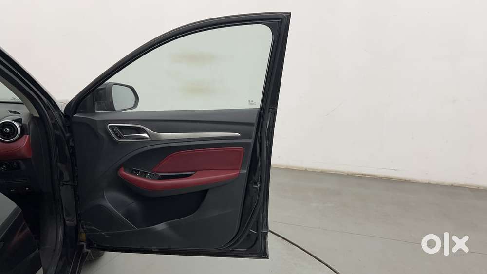 Mg Astor 1.3 Savvy Turbo At S Red, 2022, Petrol