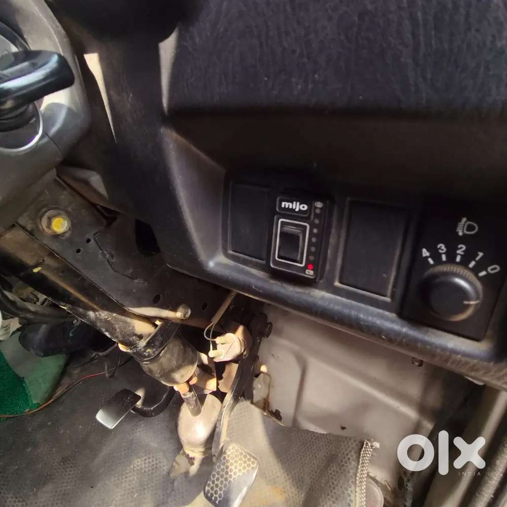 Maruti Suzuki Omni 8 Str 2015