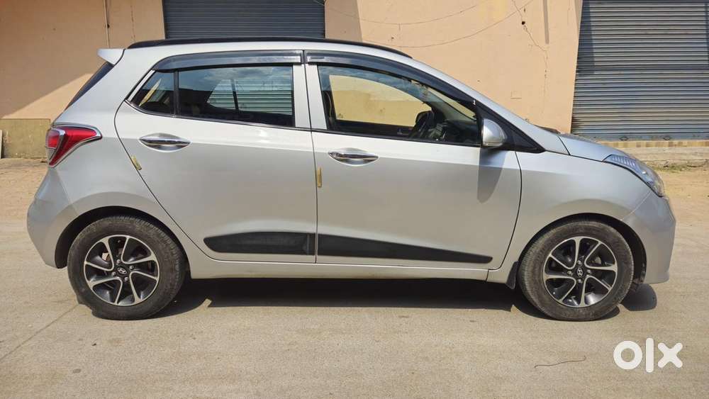 Hyundai Grand I10 Asta 2017 Petrol Car