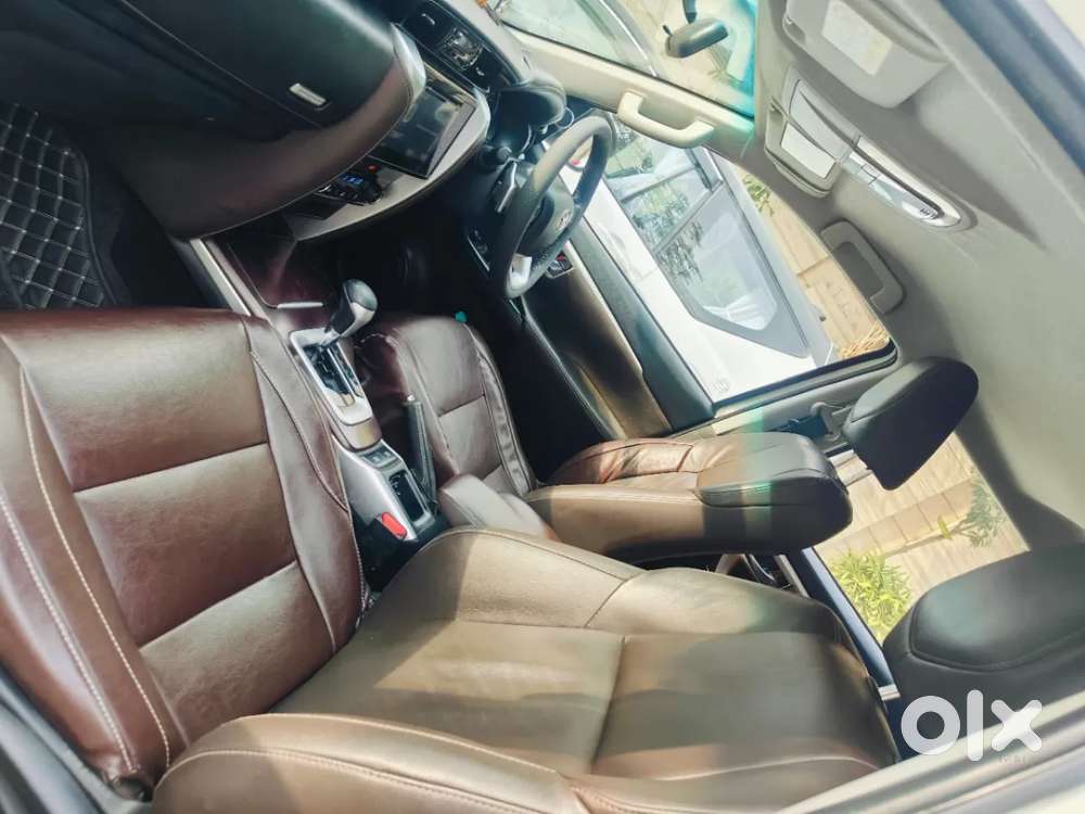 Toyota Fortuner 4x2 At, 2017, Diesel