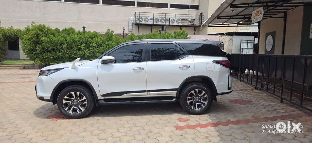 Toyota Fortuner Legender 2023