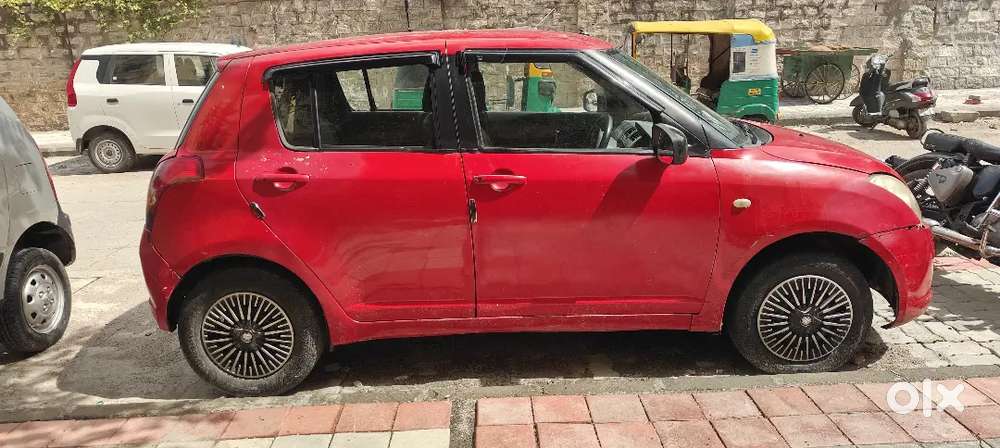 Maruti Suzuki Swift 2005 Petrol Lxi