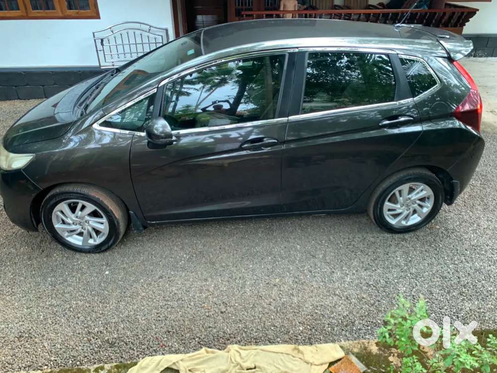 Honda Jazz 2016 Diesel 97000 Km Driven