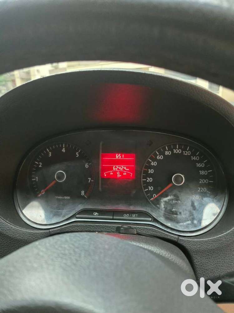 Volkswagen Polo Petrol Highline 1.2l, 2012, Petrol