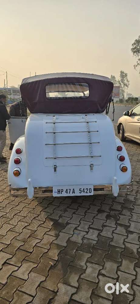 Vintage Car For Sale In Agra