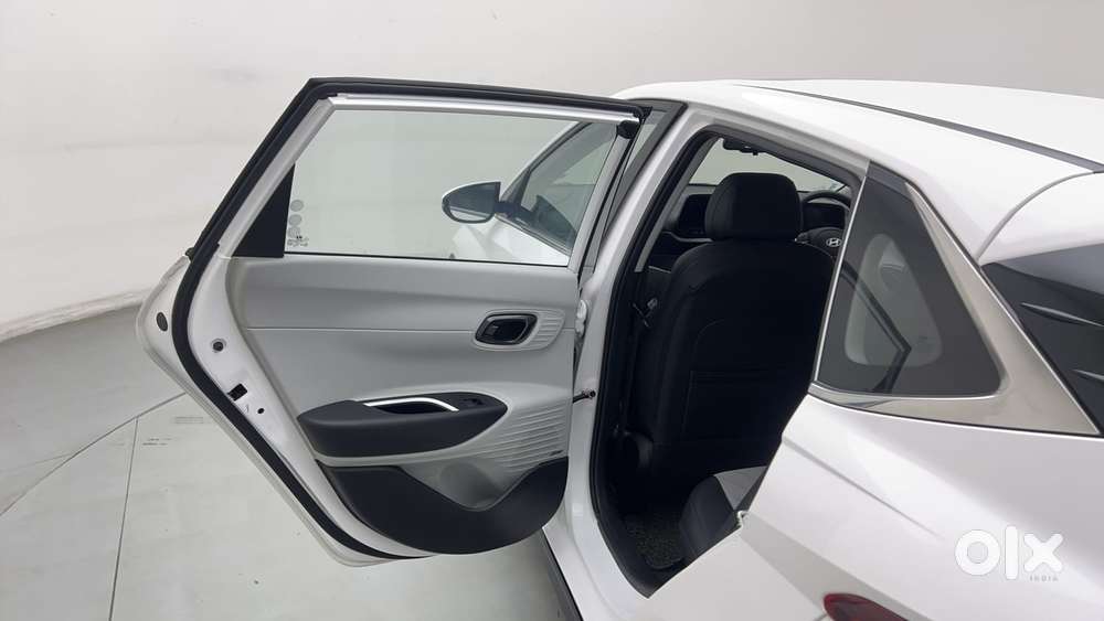 Hyundai New I20 1.2 Asta (o) Ivt, 2024, Petrol