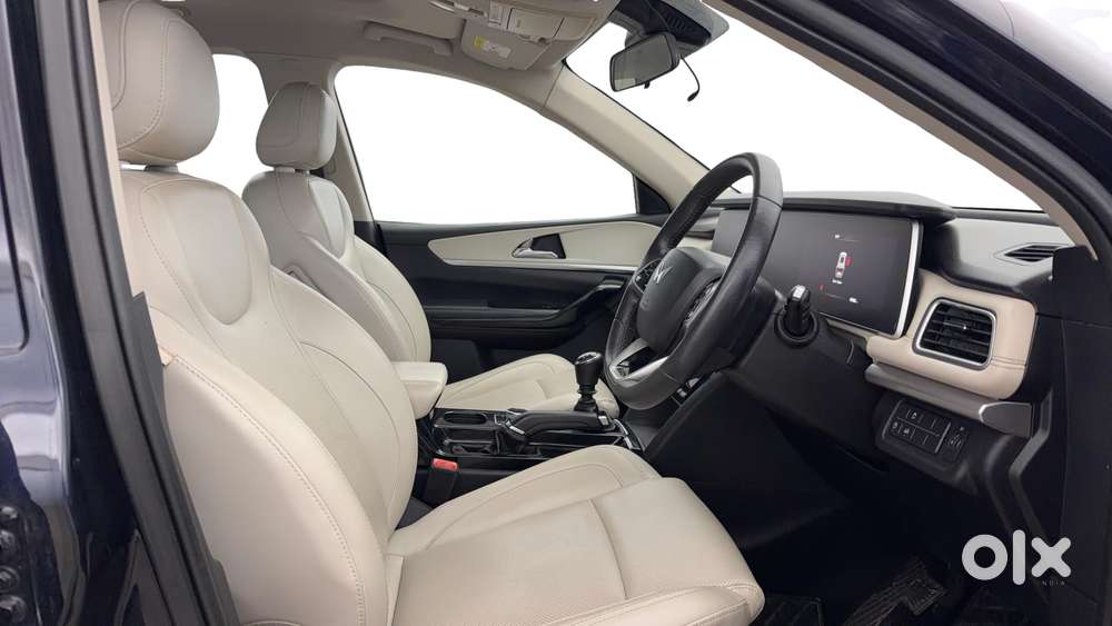 Mahindra Xuv700 2.2 Ax 7 Diesel Mt Str, 2022, Diesel