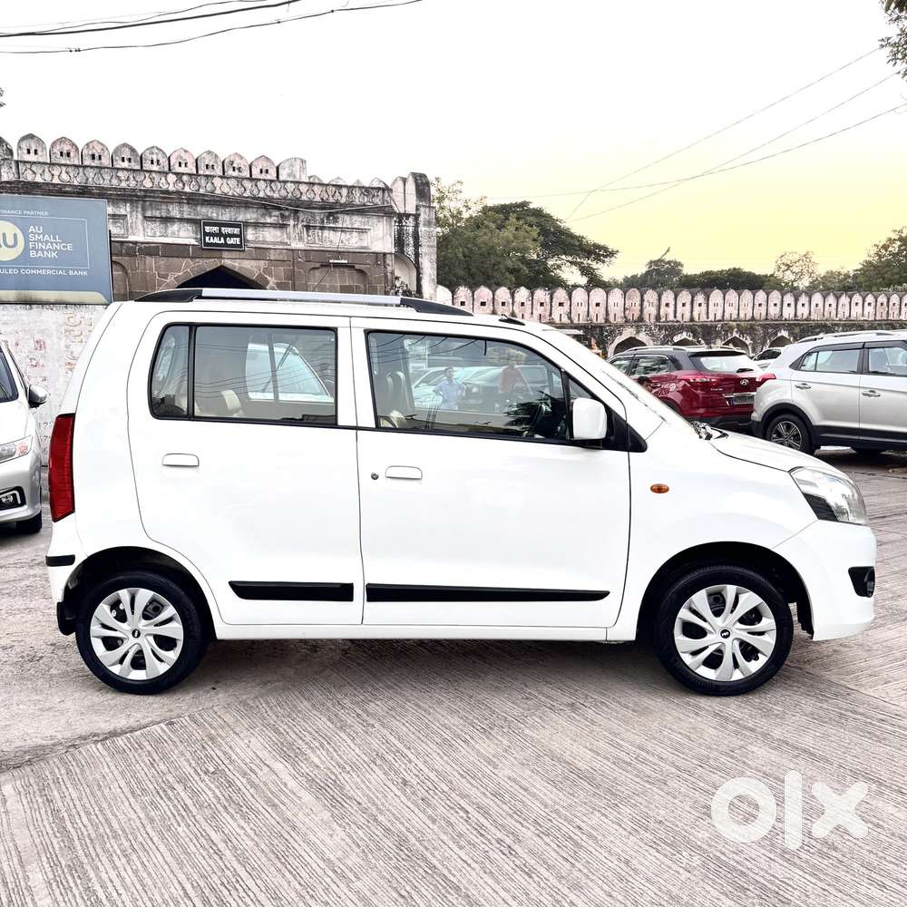 Maruti Suzuki Wagon R 1.0 Vxi Amt, 2016, Petrol
