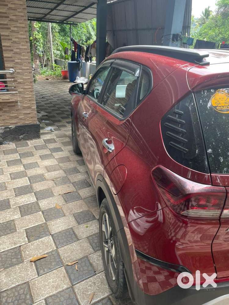 Kia Sonet 2021 Petrol 26000 Km Driven Well Maintained Red Color