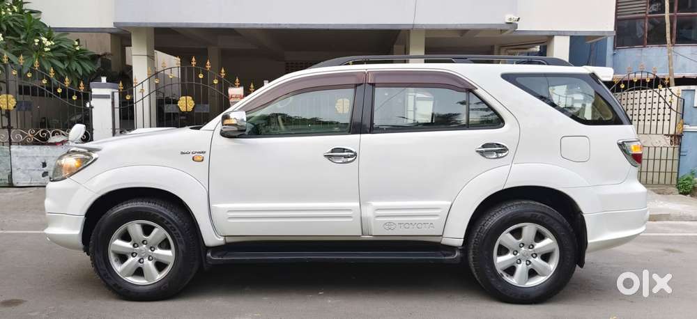 Toyota Fortuner 2009-2011 3.0 Diesel, 2011, Diesel