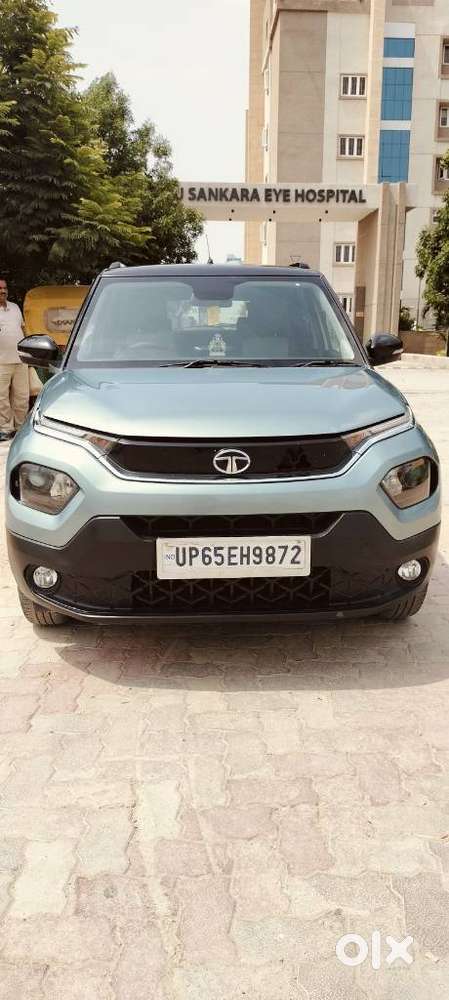 Tata Punch 1.2 Revotron Creative Dual Tone, 2022, Petrol
