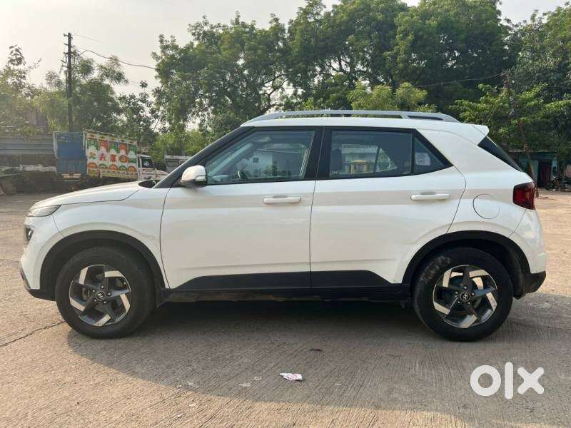 Hyundai Venue Sx (o) Mt 1.5 Diesel, 2021, Diesel