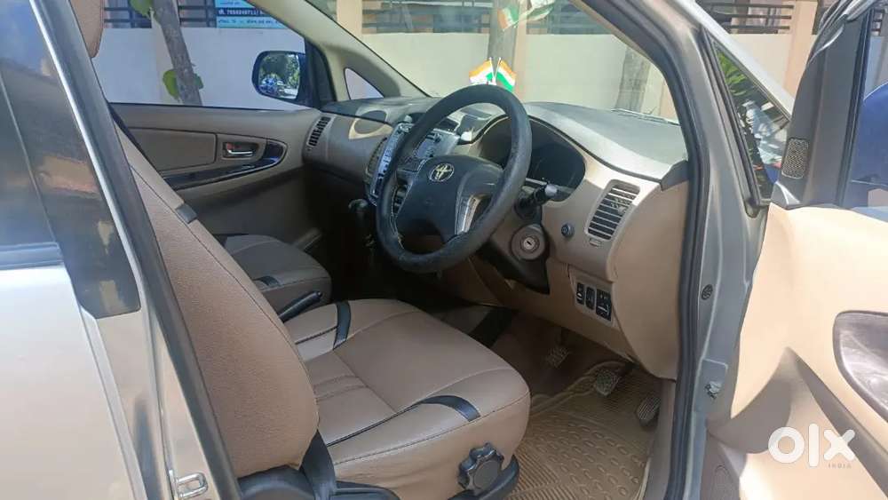 Toyota Innova 7 Str 2015