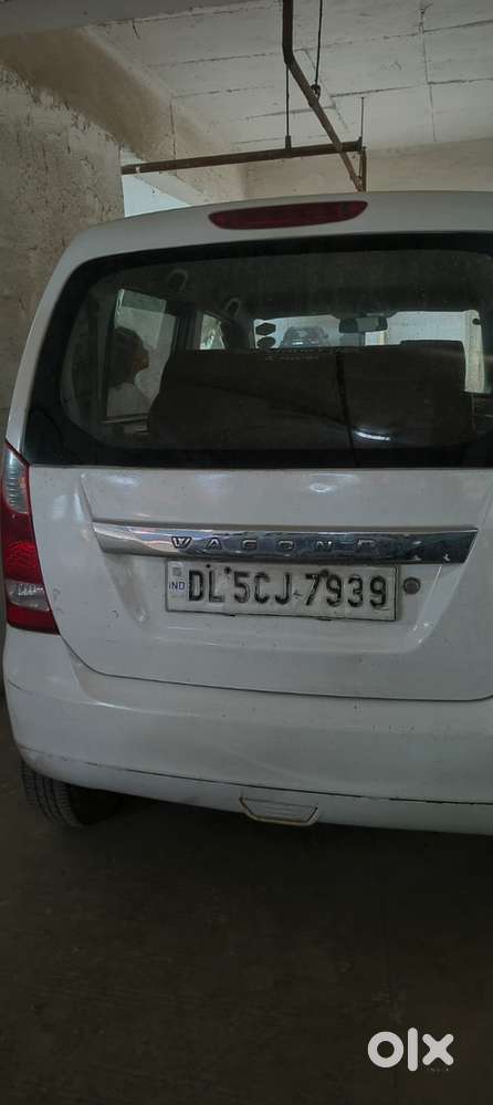 2nd Owner Maruti Wagon 2014 Hybrid Year
