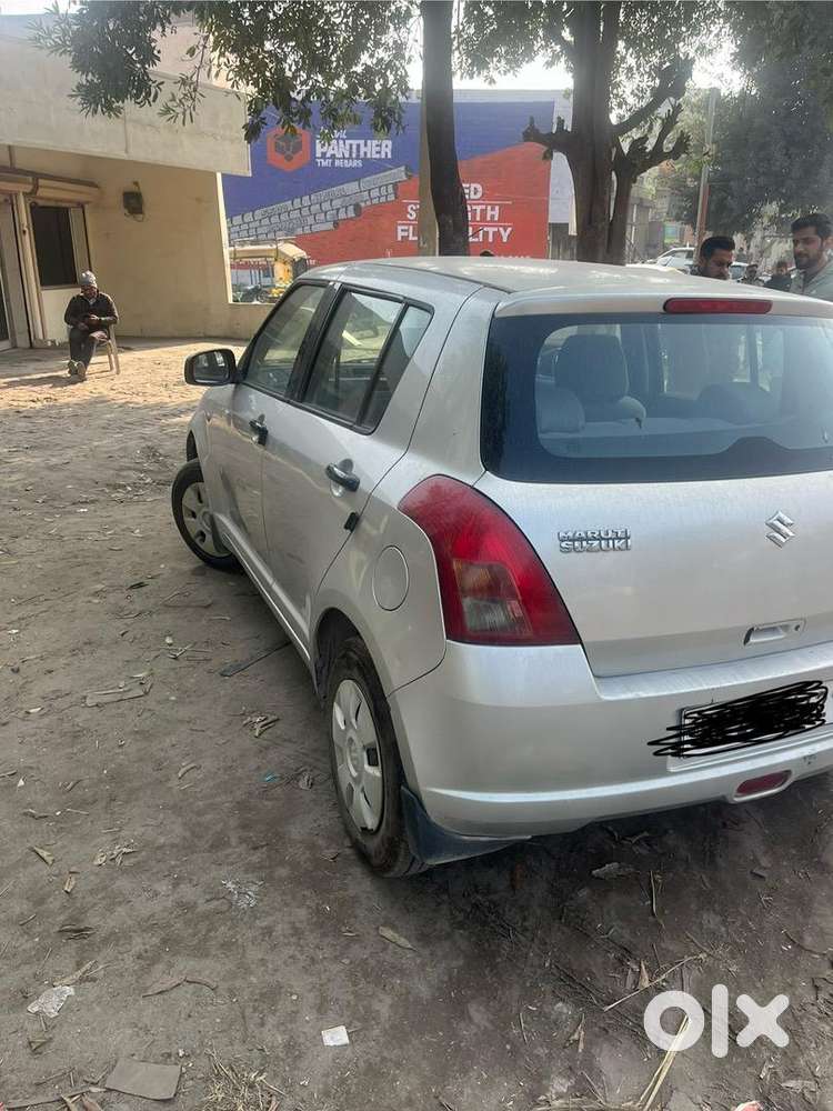 Maruti Suzuki Swift 2005 Petrol