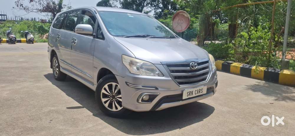 Toyota Innova 2.5 Vx (diesel) 7 Seater Bs Iv, 2015, Diesel