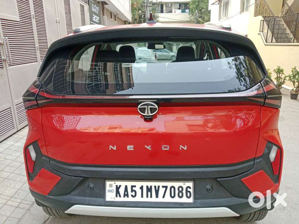Tata Nexon Creative Plus 1.2 Revotron Petrol 7dca, 2023, Petrol