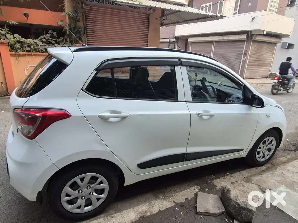 Hyundai Grand I10 2019 Petrol Well Maintained And Good Condition