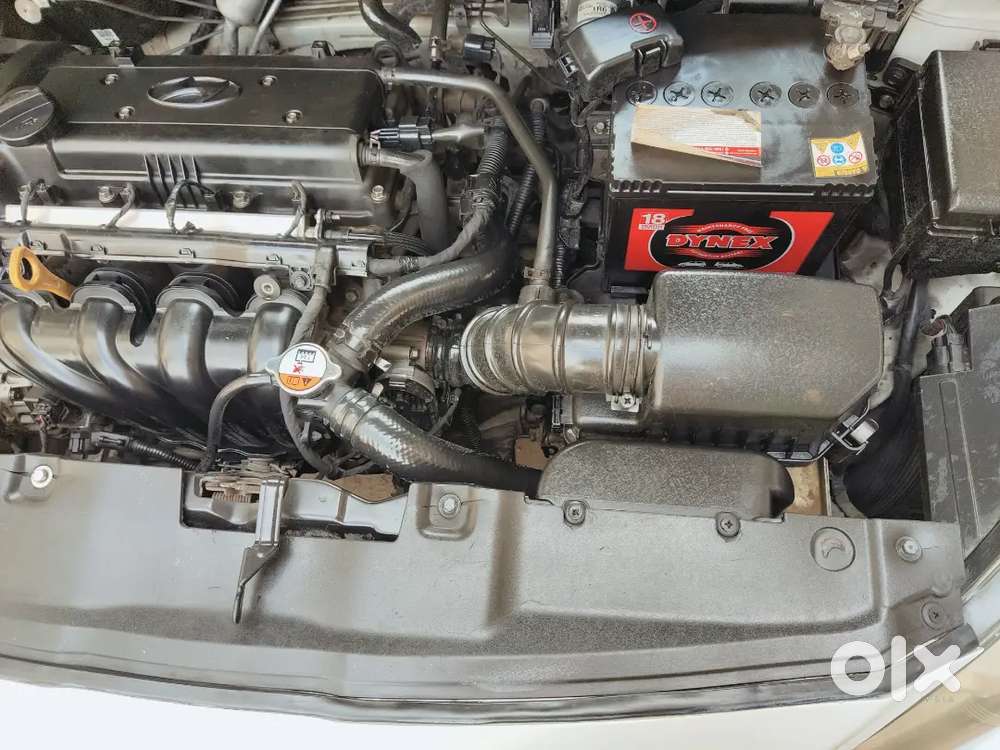 Hyundai Fluidic Verna 2011 Petrol 80000 Km Driven All Alloy Top Model
