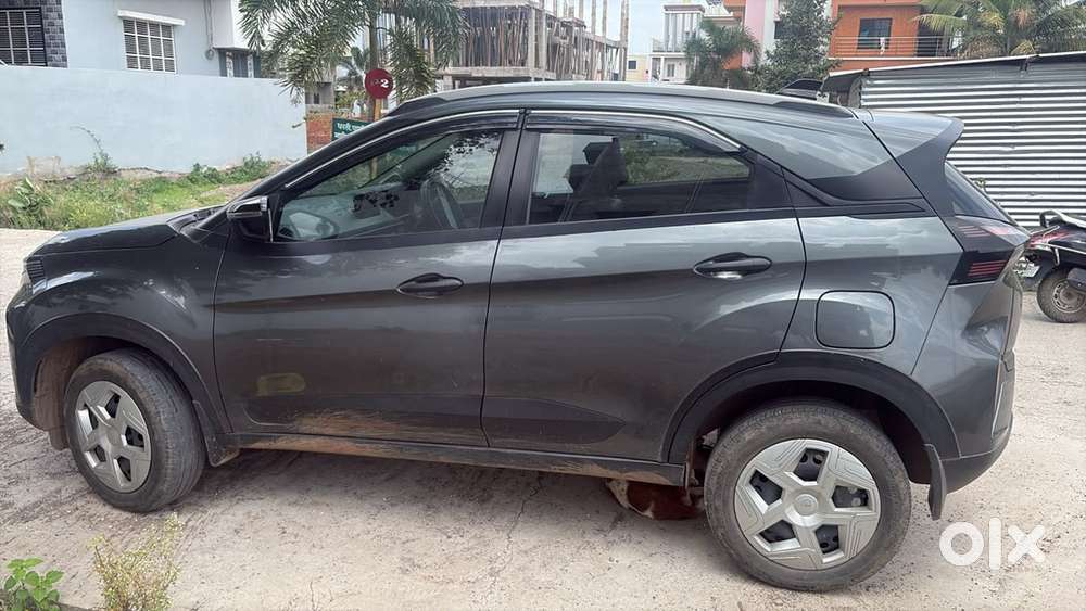 Tata Nexon 2025 Diesel Well Maintained
