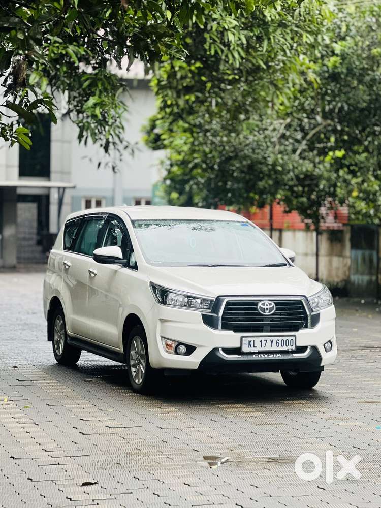 Toyota Innova Crysta 2.4 G Mt 7 Str, 2023, Diesel