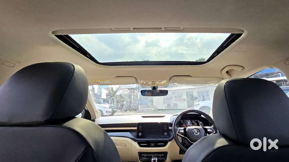 Skoda Slavia 1.5 Tsi Style At, 2023, Petrol