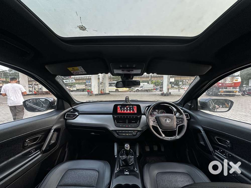 Tata Safari 2.0 Xz Plus Dark Edition, 2022, Diesel