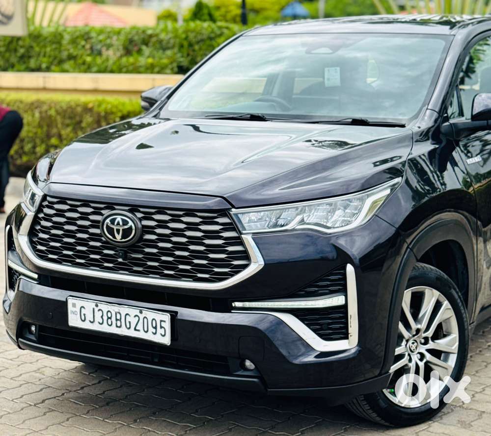 Toyota Innova Hycross 2.0 Zx (o) Hybrid 7 Str, 2024, Petrol