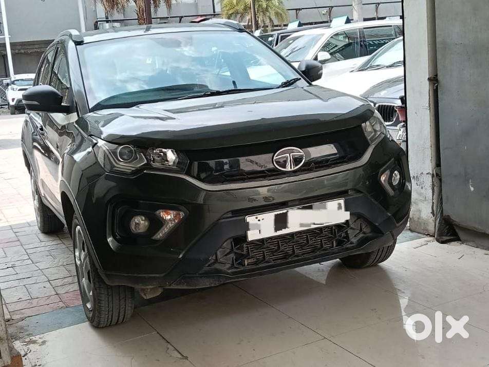 Tata Nexon 1.2 Revotron Xm (s), 2022, Petrol