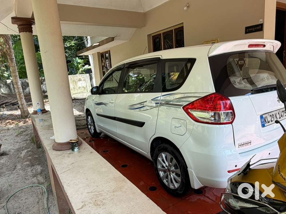 Maruti Suzuki Ertiga Zdi 2015