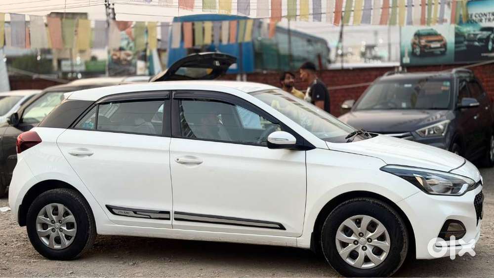 Hyundai I20 Sportz 1.2 Vtvt, 2018, Petrol