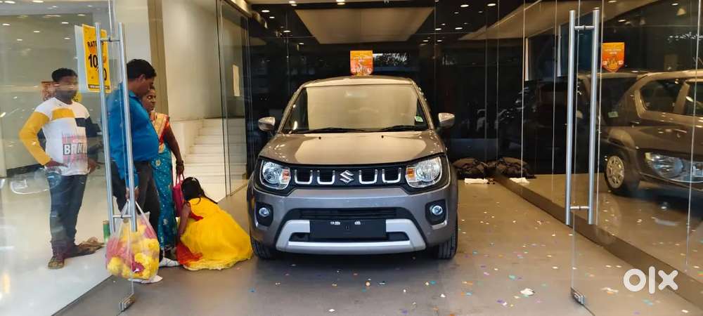शो रूम गाडी आहे 19 महिने झालेत 4.40/- लोन अमाऊंट बाकी आहे