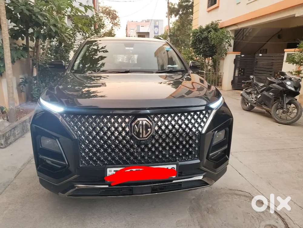 Mg Hector Plus Black Storm 6 Seater Top End Vehicle