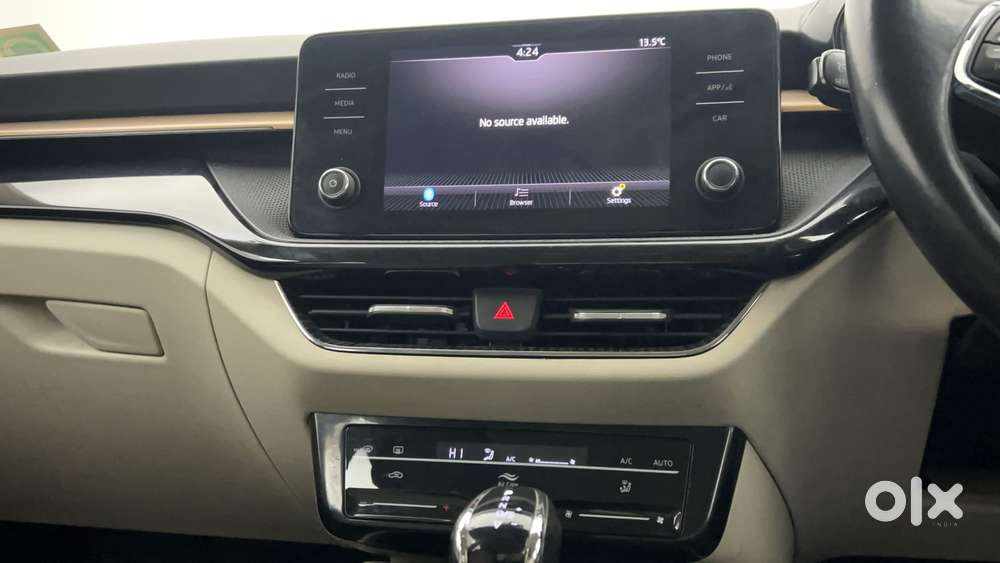 Skoda Slavia Style 1.5l Tsi Dsg, 2022, Petrol